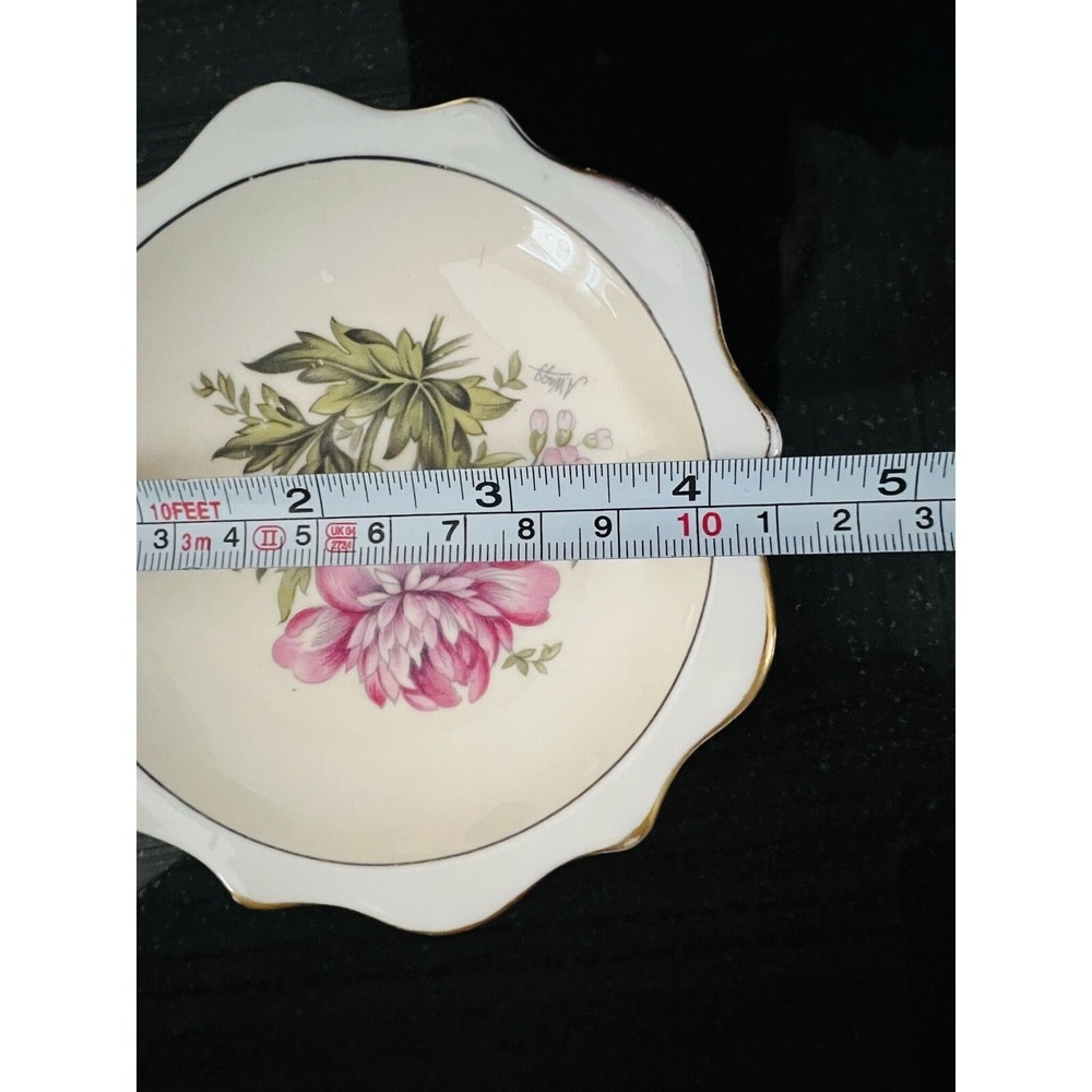 Vintage Royal Albert Bone China Butter Dish Trinket Dish Floral Gold Rim England - Picture 4 of 4